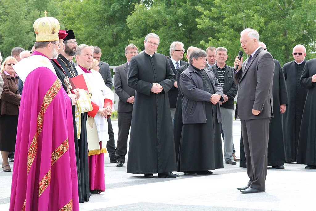 Cmentarz w Jaszkowie poświęcony i otwarty