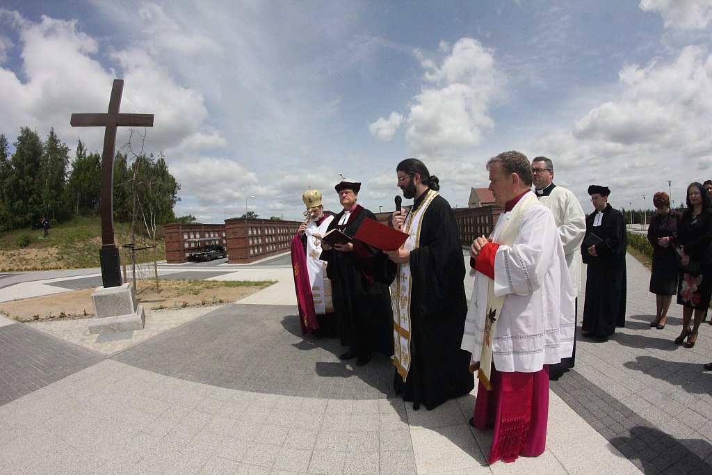 Cmentarz w Jaszkowie poświęcony i otwarty