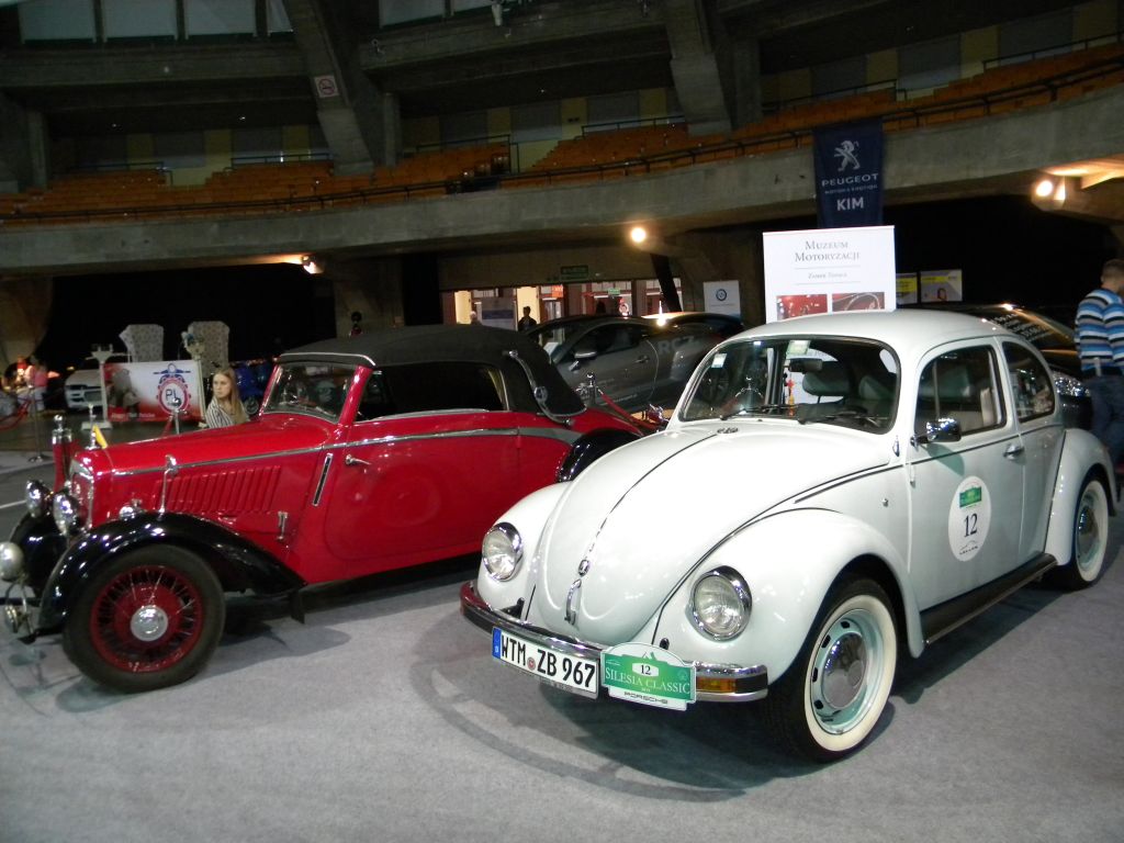 Autoshow 2013: wirtualny autobus i samochody