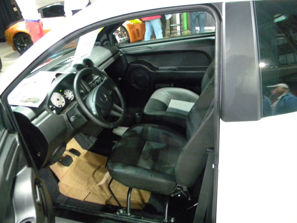 Autoshow 2013: wirtualny autobus i samochody