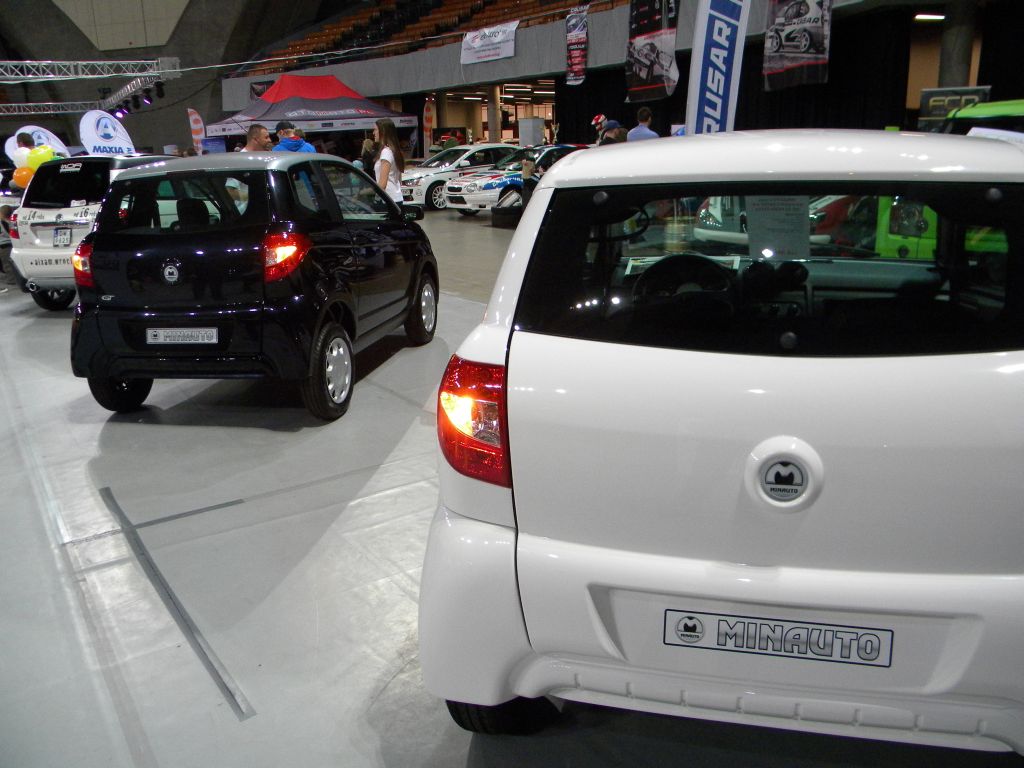 Autoshow 2013: wirtualny autobus i samochody