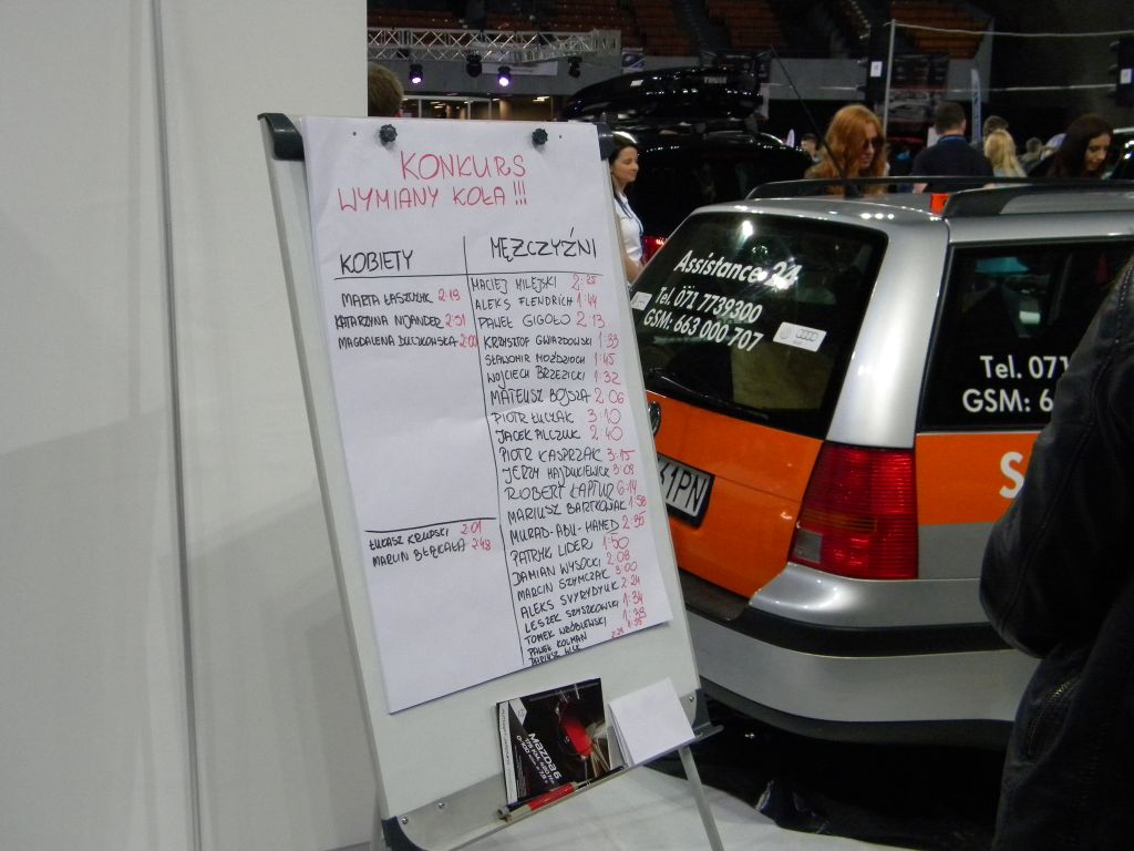 Autoshow 2013: wirtualny autobus i samochody