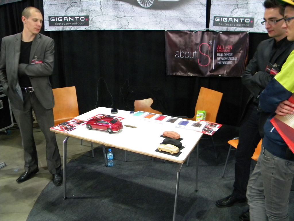 Autoshow 2013: wirtualny autobus i samochody