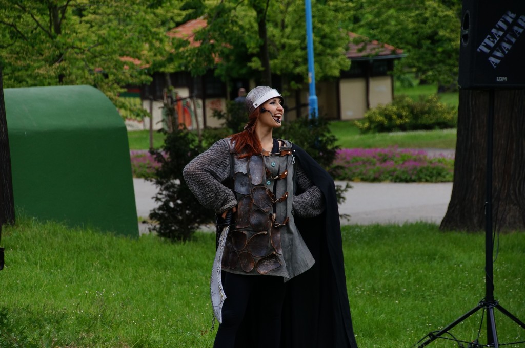 Teatr AVATAR w parku zagrał dla dzieci