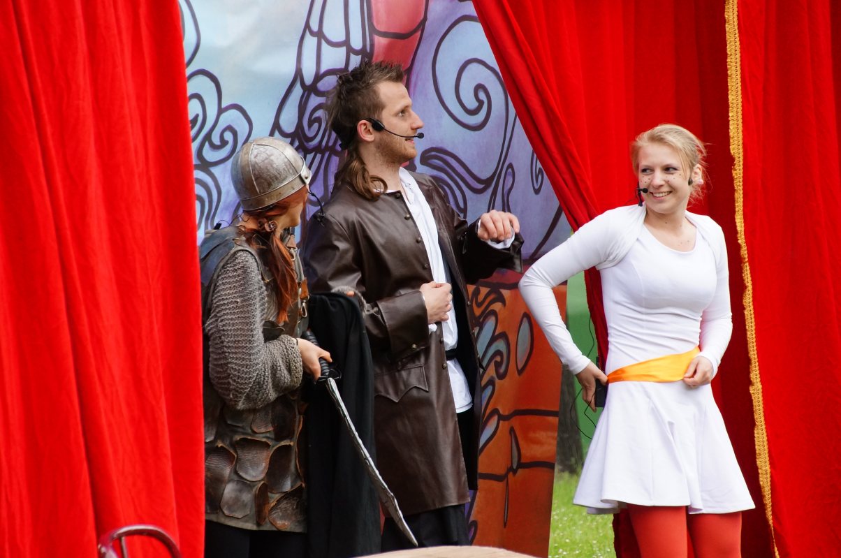 Teatr AVATAR w parku zagrał dla dzieci
