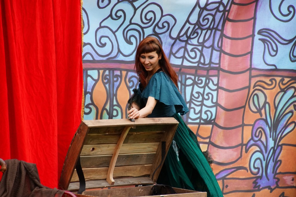 Teatr AVATAR w parku zagrał dla dzieci