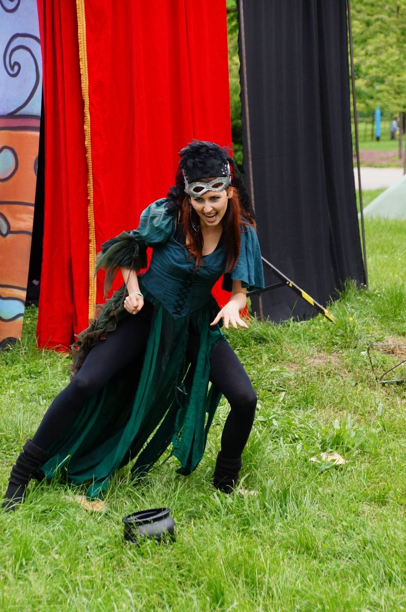 Teatr AVATAR w parku zagrał dla dzieci