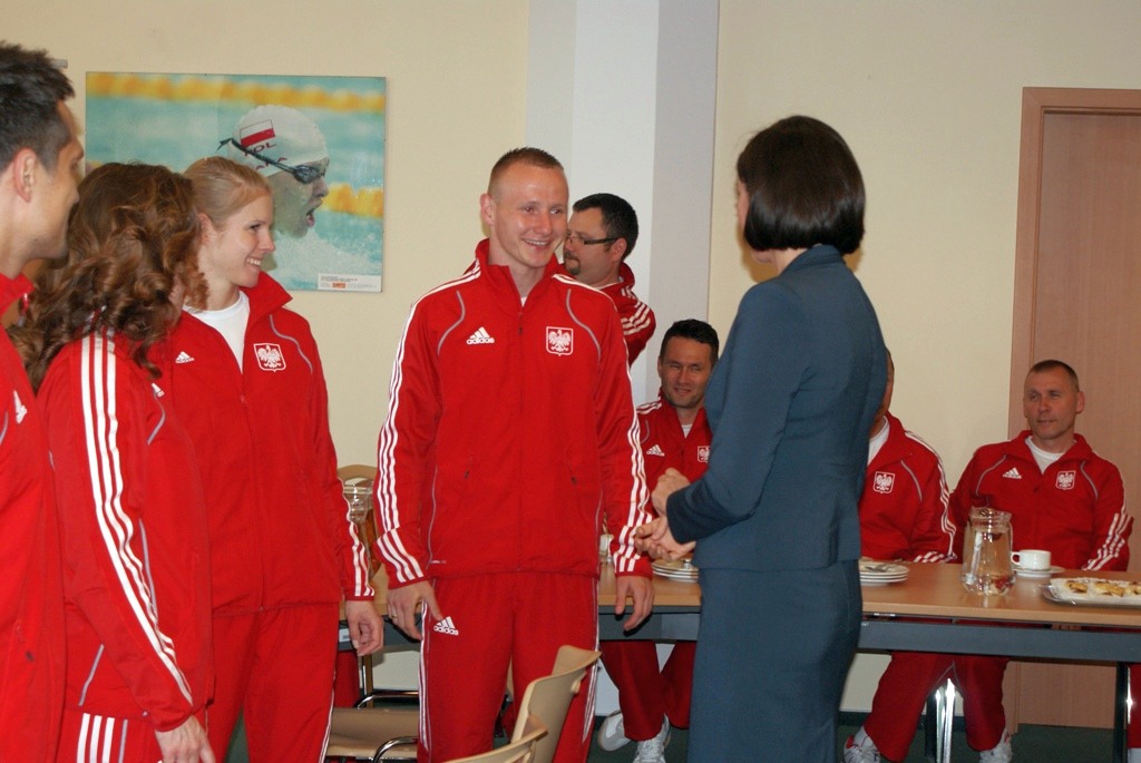 Legniccy taekwondocy z wizytą u minister Muchy
