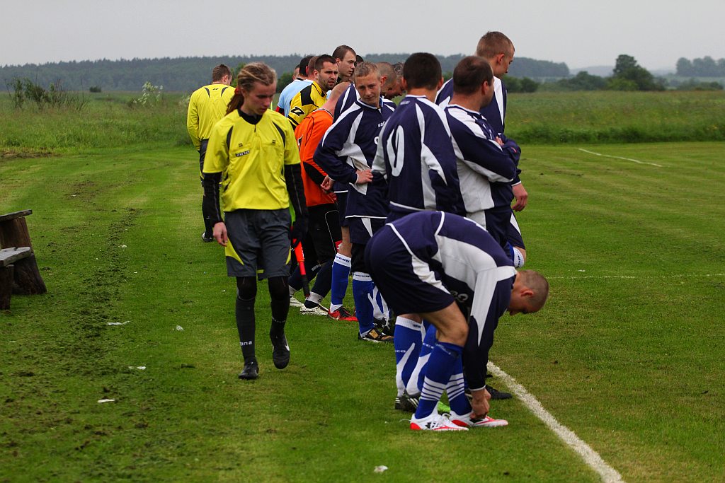 Klasa B: Czarni - Błękitni 1:3