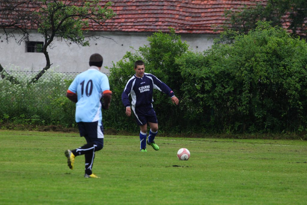 Klasa B: Czarni - Błękitni 1:3