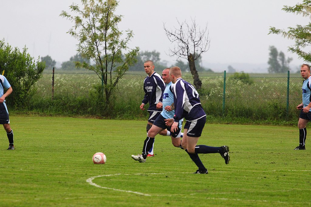 Klasa B: Czarni - Błękitni 1:3