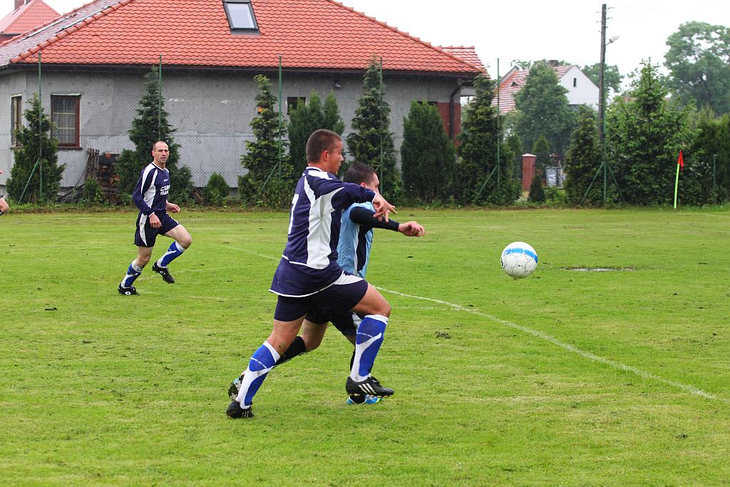 Klasa B: Czarni - Błękitni 1:3