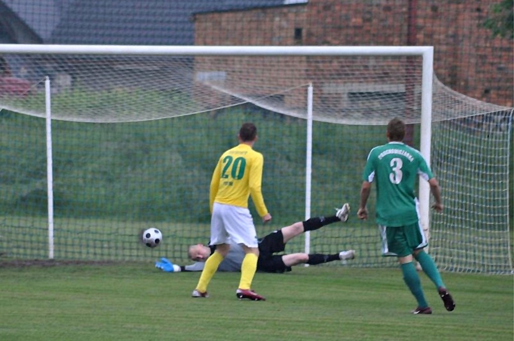 III liga: Prochowiczanka - UKS Lechia 0:2