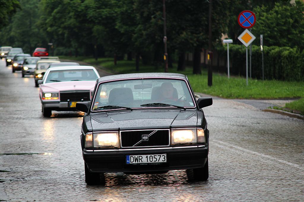 Zabytkowe samochody w Parku Miejskim