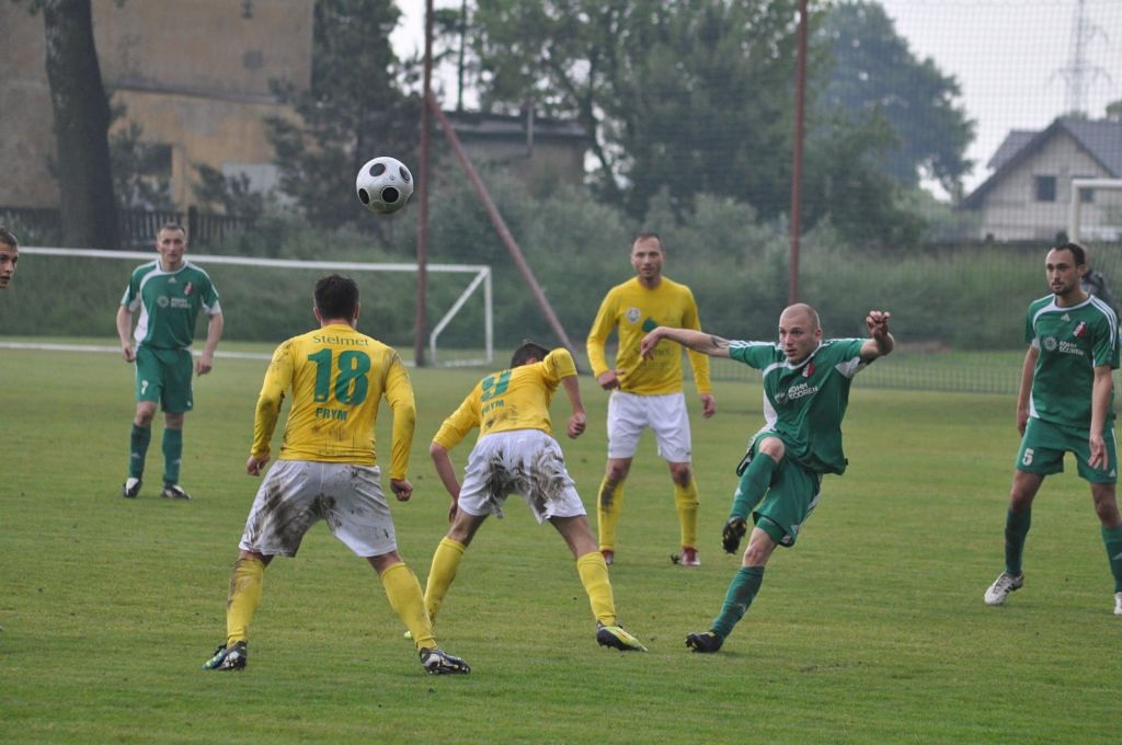 III liga: Prochowiczanka - UKS Lechia 0:2