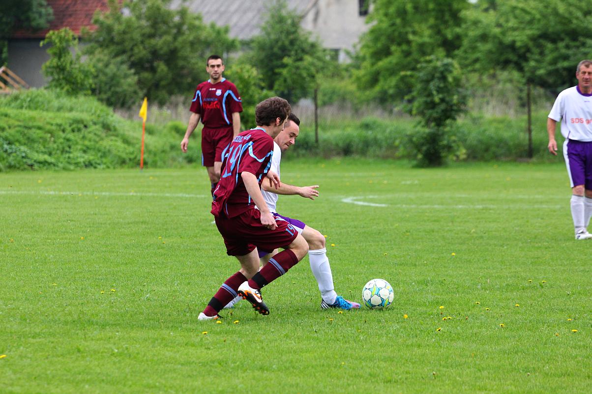 Klasa A: Dąb Stowarzyszenie - Fenix 6:1