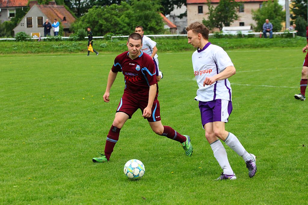 Klasa A: Dąb Stowarzyszenie - Fenix 6:1