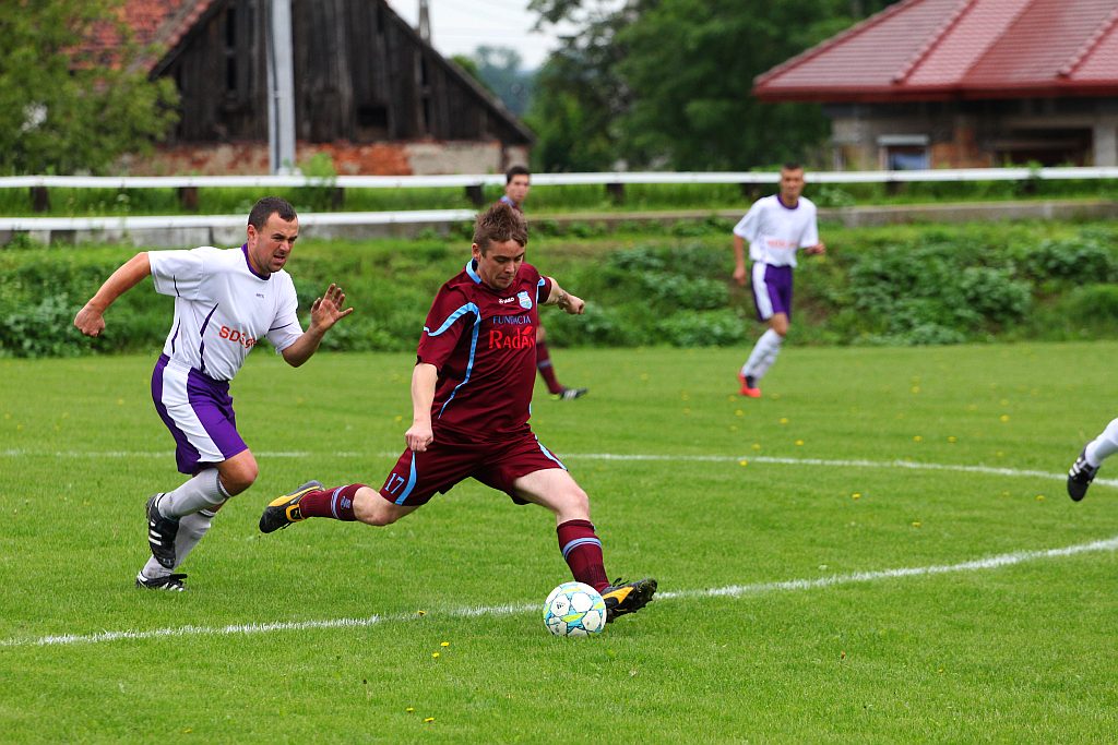Klasa A: Dąb Stowarzyszenie - Fenix 6:1
