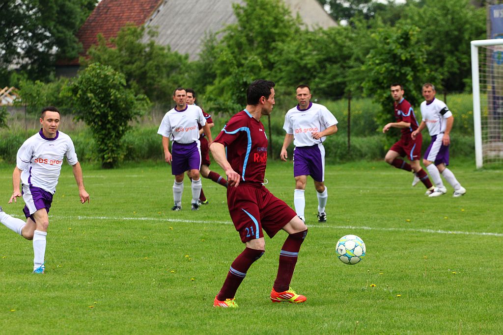 Klasa A: Dąb Stowarzyszenie - Fenix 6:1