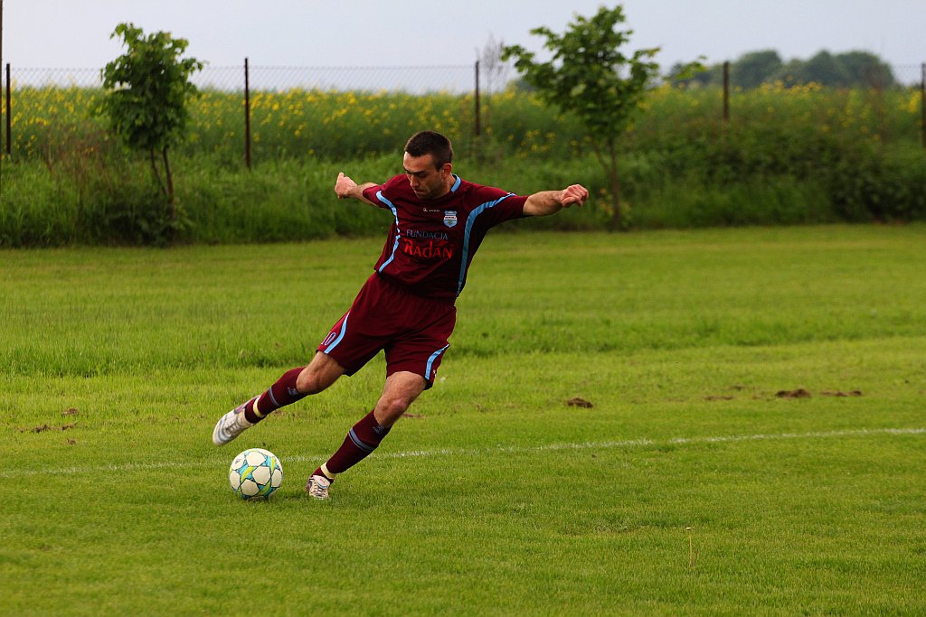 Klasa A: Dąb Stowarzyszenie - Fenix 6:1