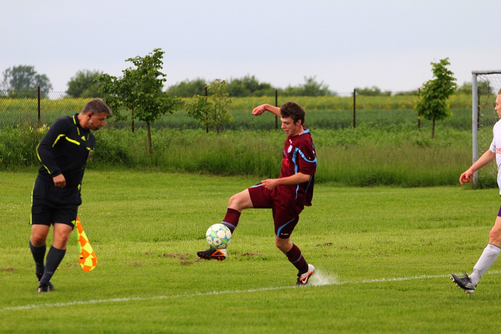 Klasa A: Dąb Stowarzyszenie - Fenix 6:1