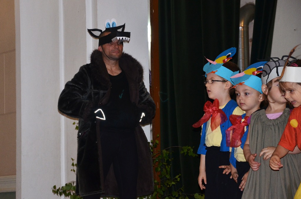 Czerwony Kapturek na Dzień Dziecka