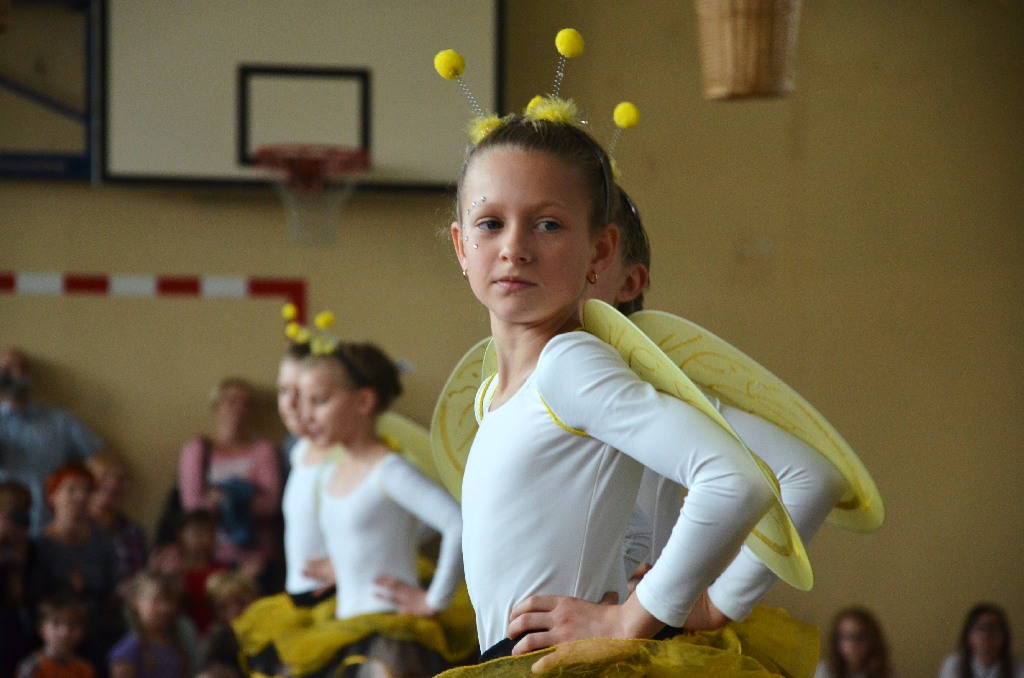 Pokaz tańca w SP nr 19