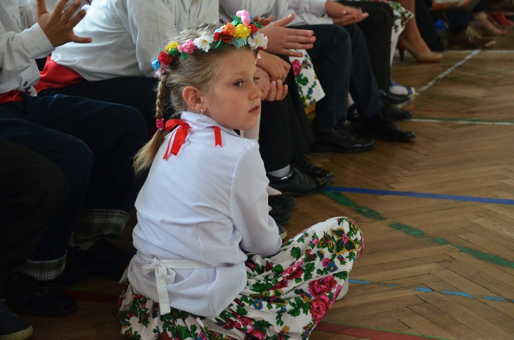 Pokaz tańca w SP nr 19