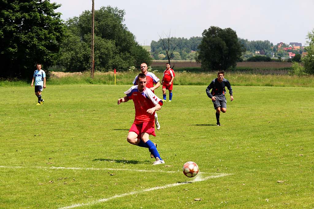 Klasa B: Błękitni - Victoria 14:0