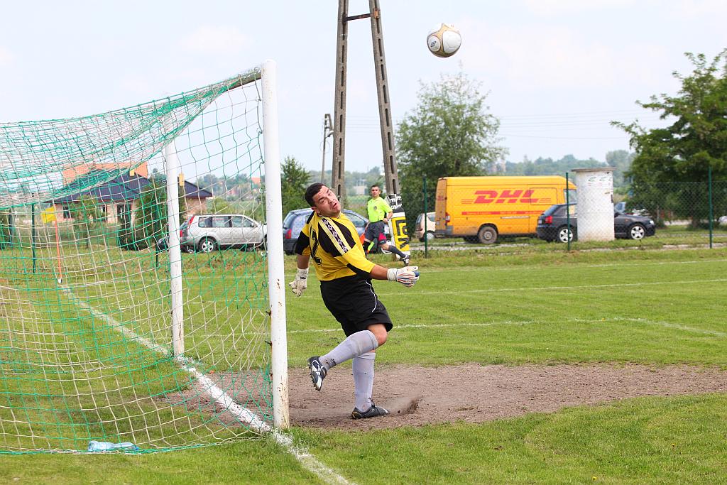 Klasa A: Unia - KS Legnickie Pole 0:3