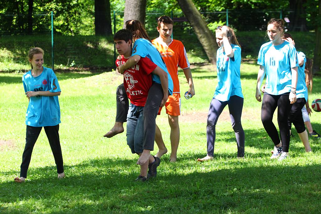 Gimnazjaliści walczyli na piachu „Kormorana”