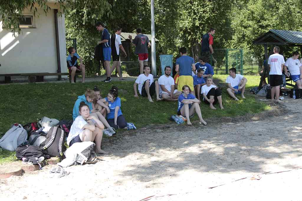 Licealiści walczyli na piachu „Kormorana”