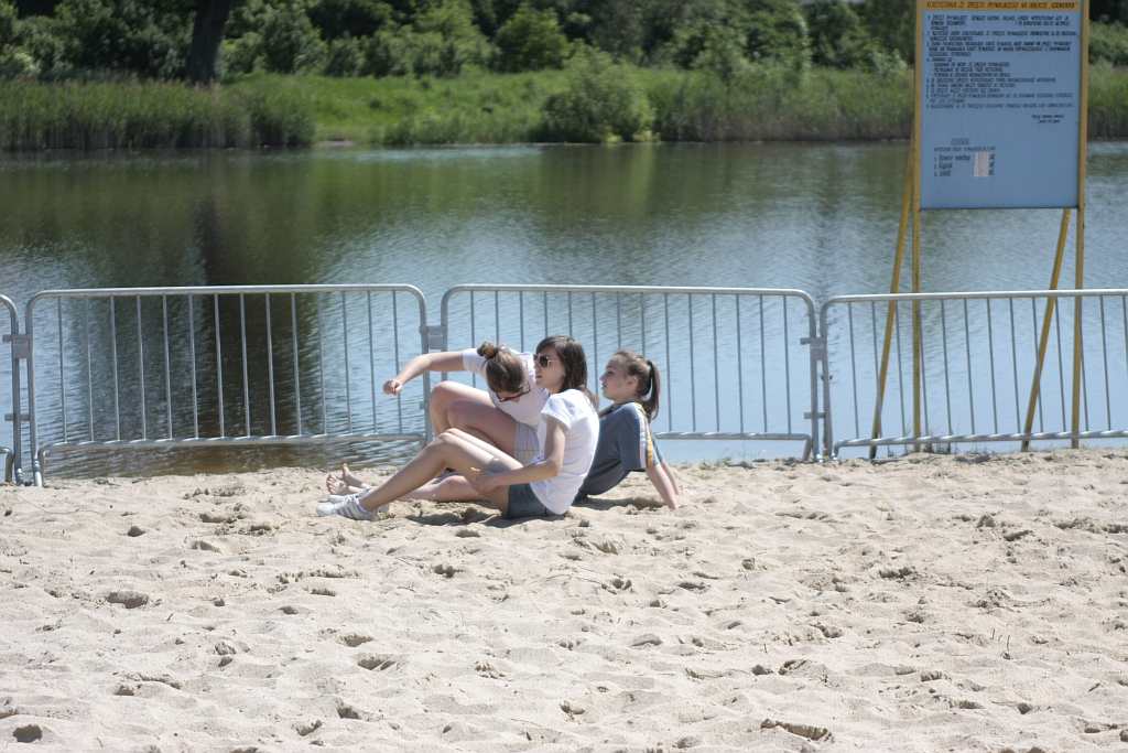 Licealiści walczyli na piachu „Kormorana”