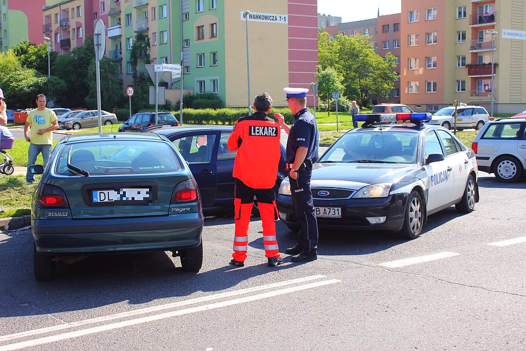 Zderzenie aut na Iwaszkiewicza