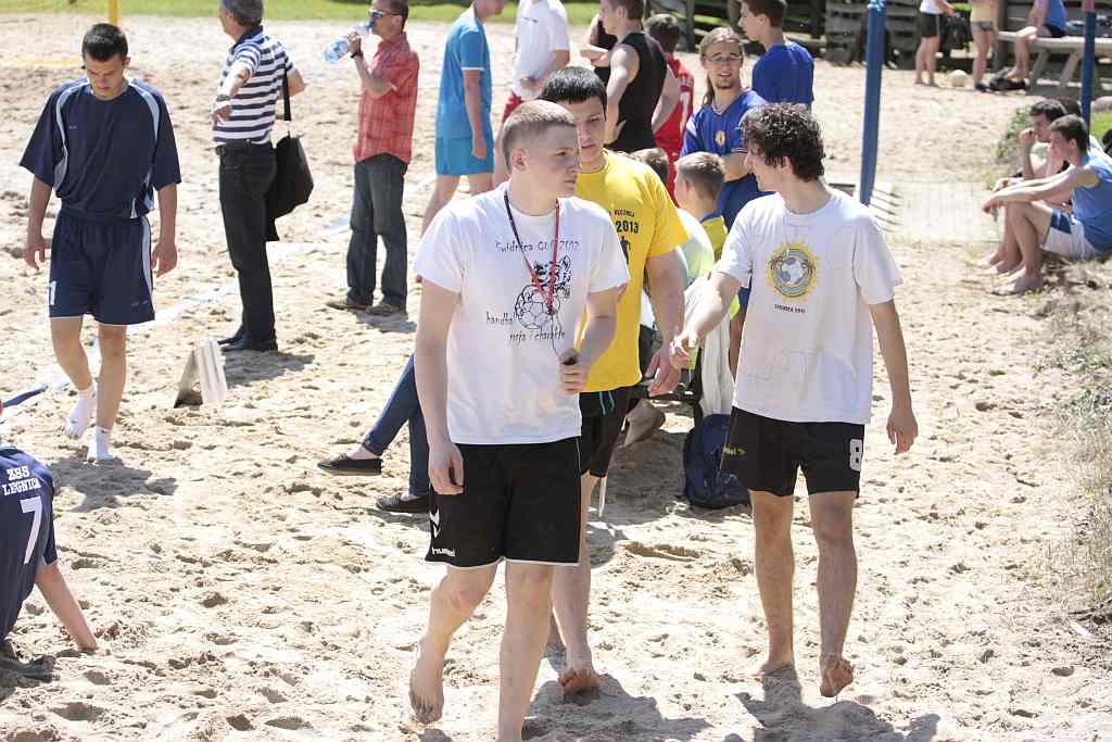 Licealiści walczyli na piachu „Kormorana” cz2