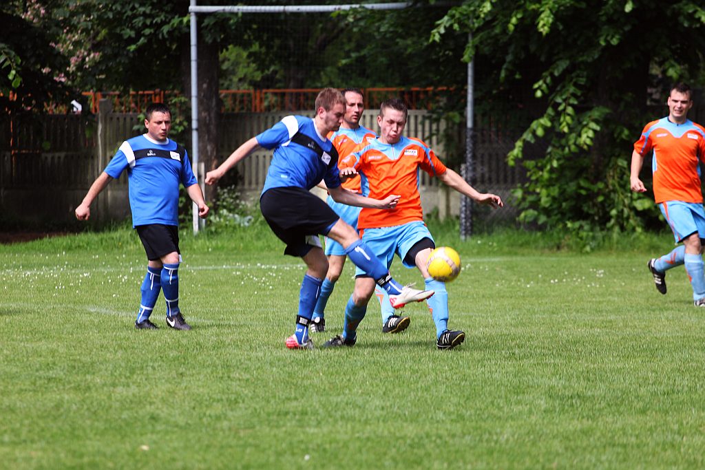 Klasa A: KS Legnickie Pole - Błękitni 3:3