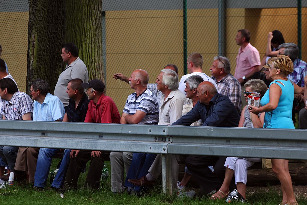 Klasa A: KS Legnickie Pole - Błękitni 3:3