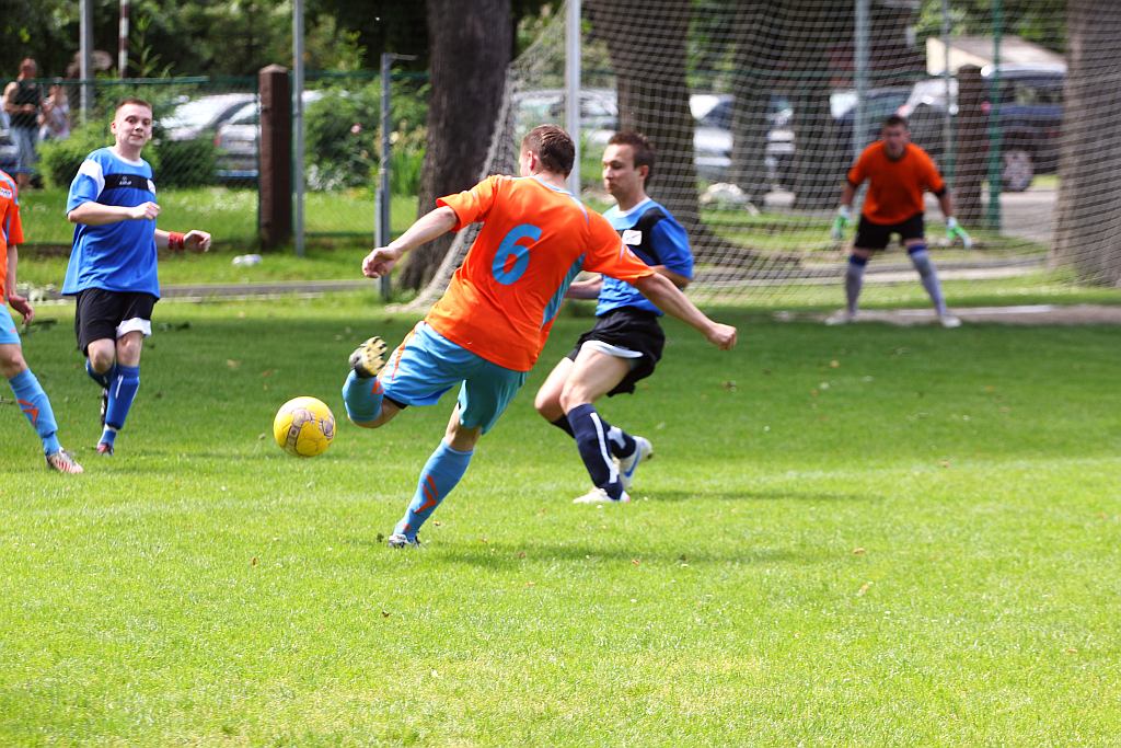 Klasa A: KS Legnickie Pole - Błękitni 3:3