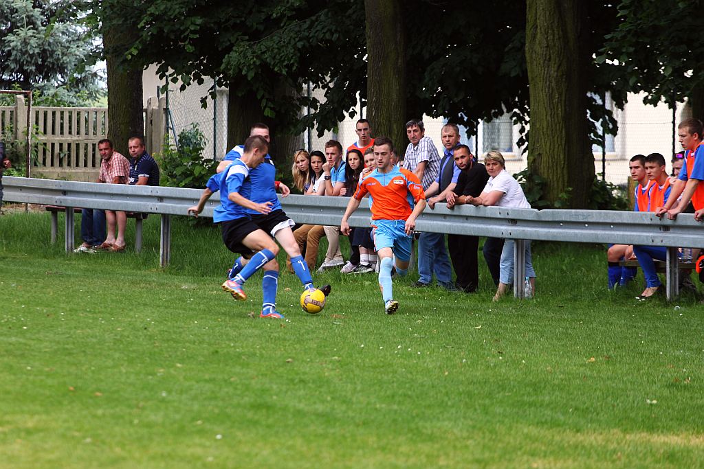 Klasa A: KS Legnickie Pole - Błękitni 3:3