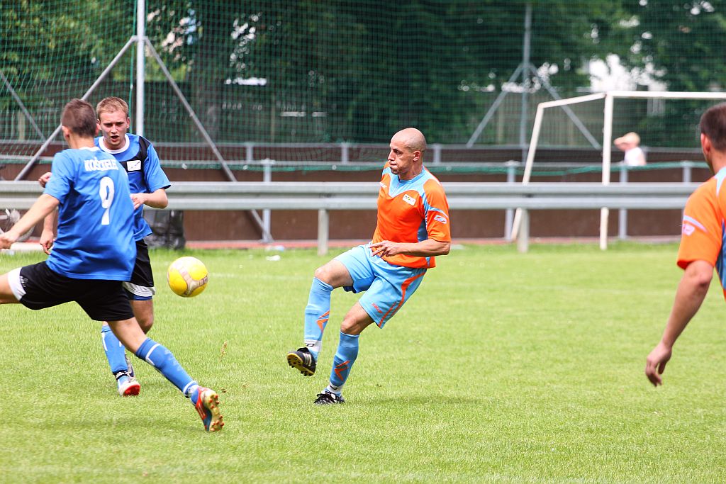 Klasa A: KS Legnickie Pole - Błękitni 3:3
