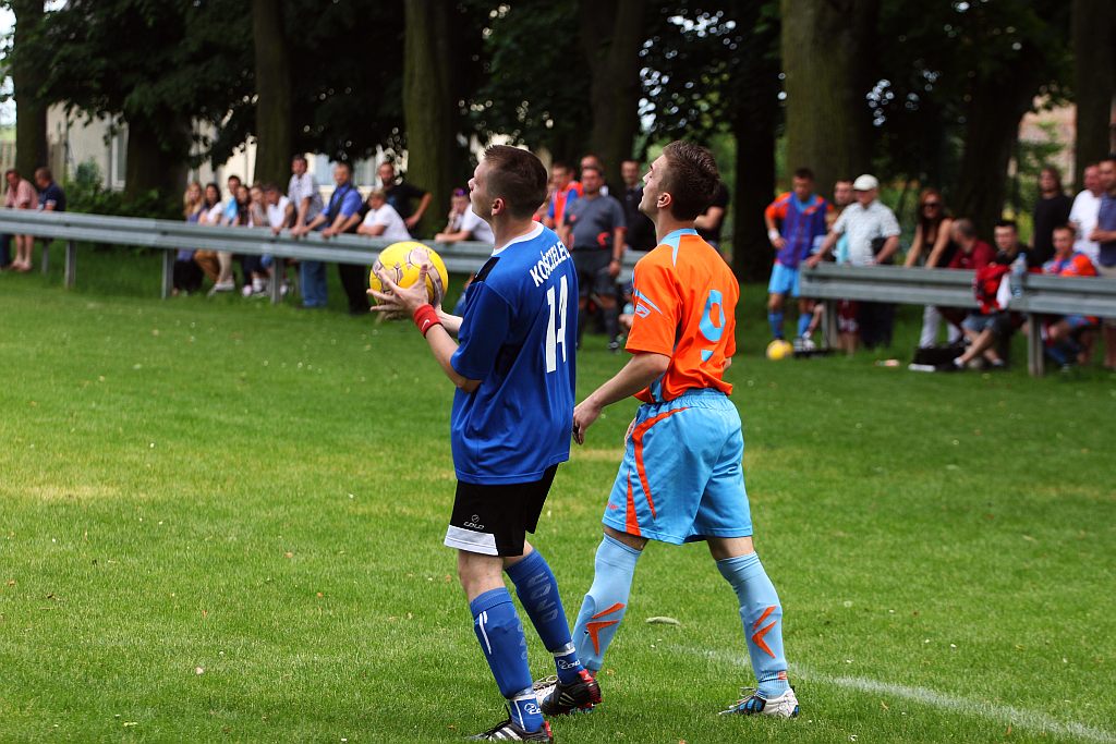 Klasa A: KS Legnickie Pole - Błękitni 3:3