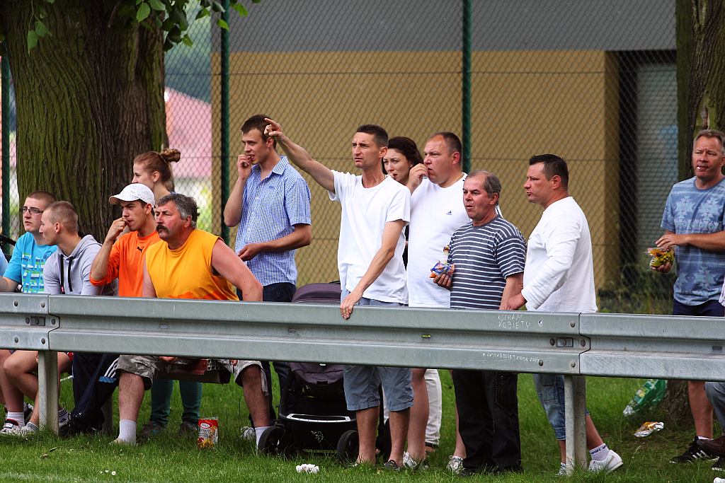 Klasa A: KS Legnickie Pole - Błękitni 3:3