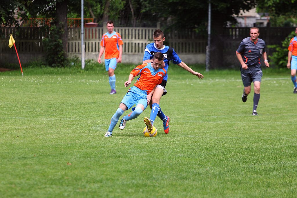 Klasa A: KS Legnickie Pole - Błękitni 3:3
