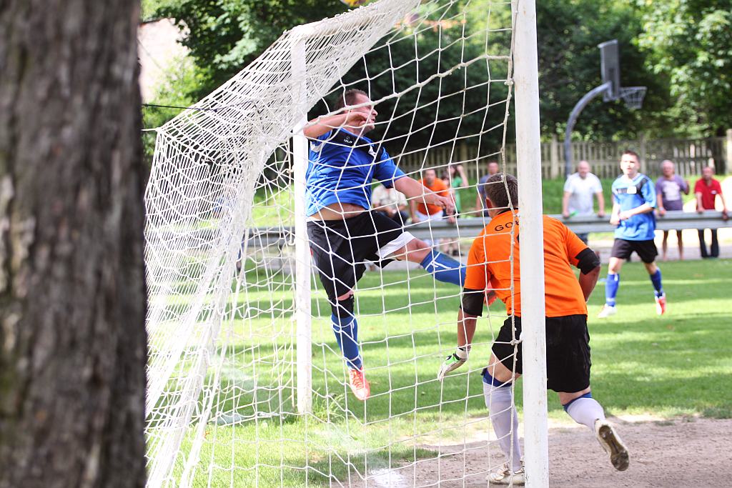 Klasa A: KS Legnickie Pole - Błękitni 3:3
