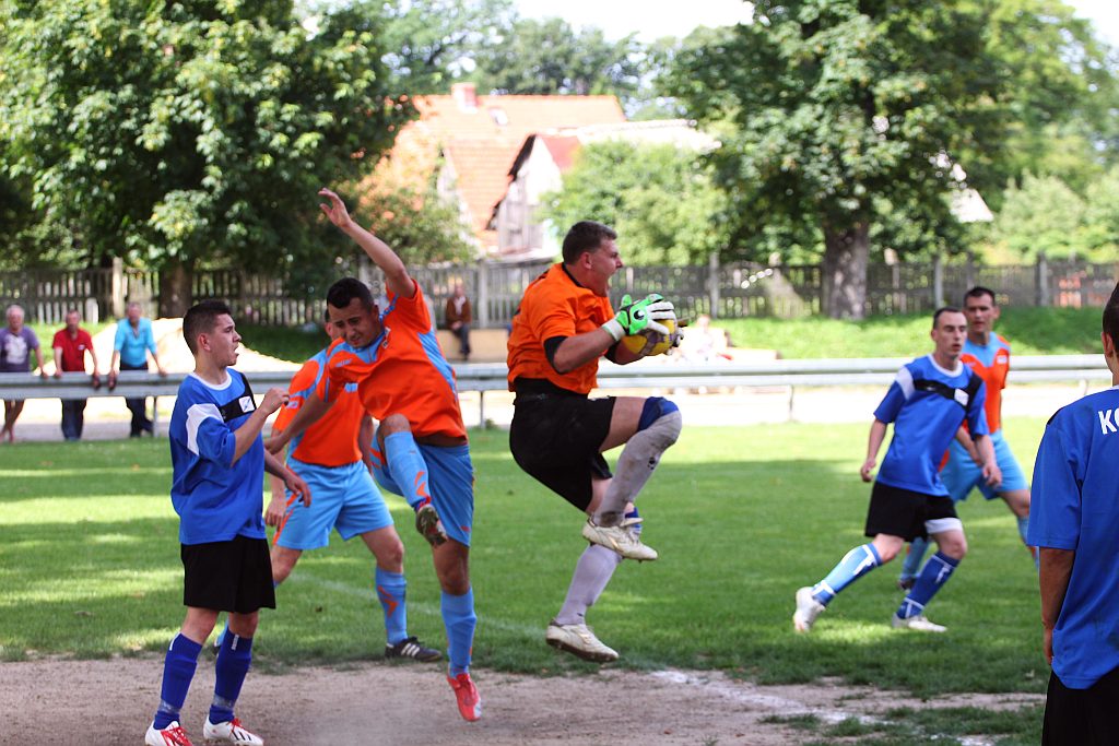 Klasa A: KS Legnickie Pole - Błękitni 3:3