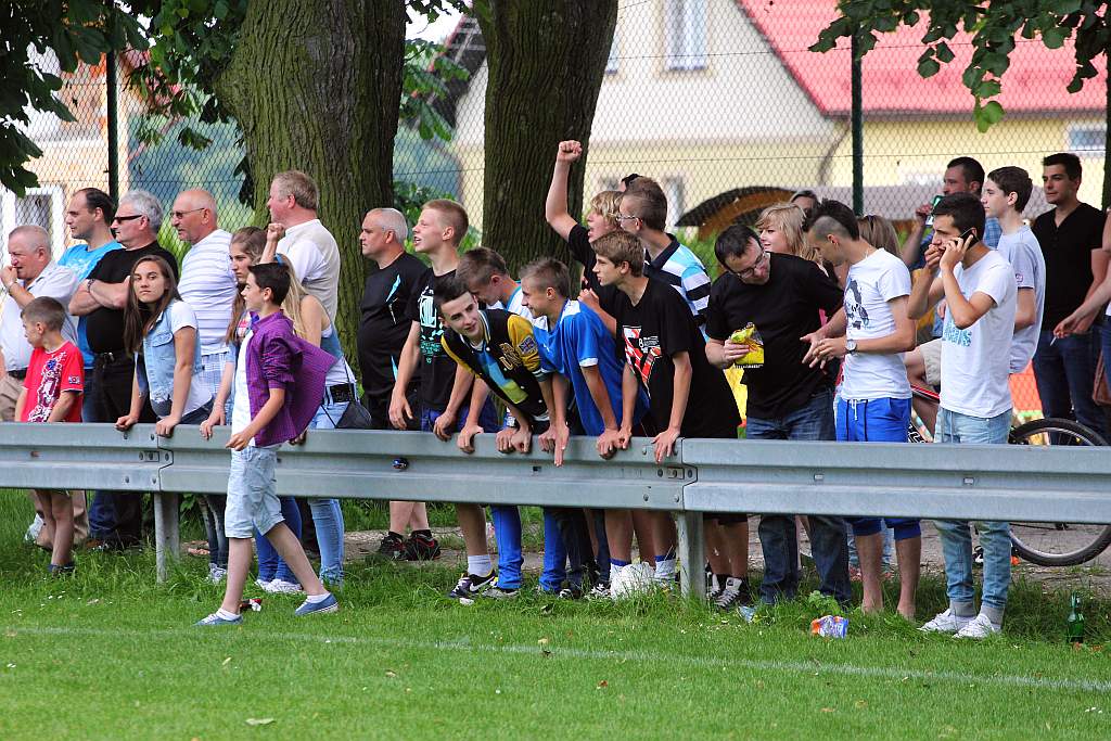 Klasa A: KS Legnickie Pole - Błękitni 3:3