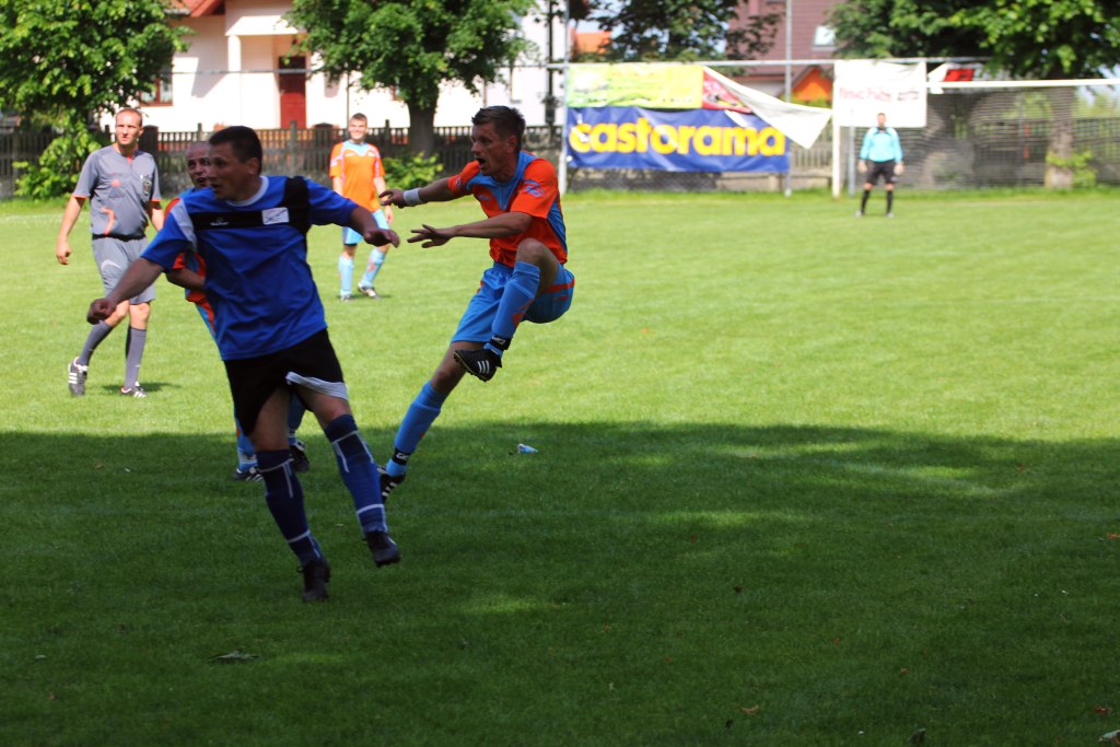 Klasa A: KS Legnickie Pole - Błękitni 3:3