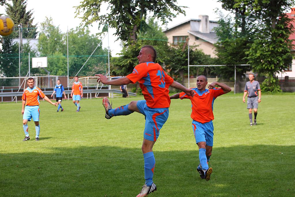 Klasa A: KS Legnickie Pole - Błękitni 3:3