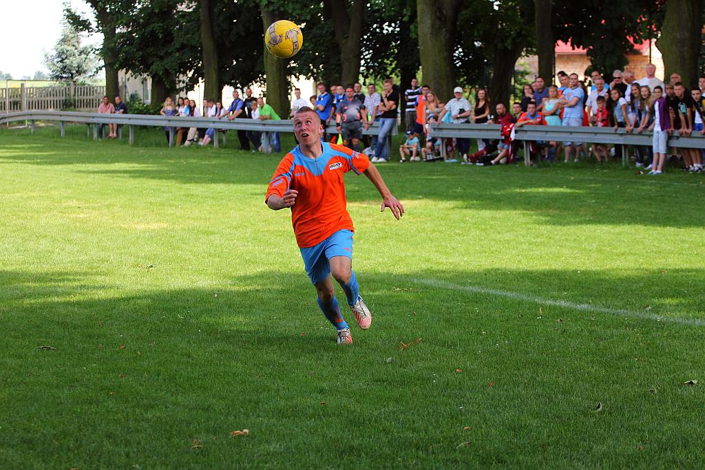 Klasa A: KS Legnickie Pole - Błękitni 3:3