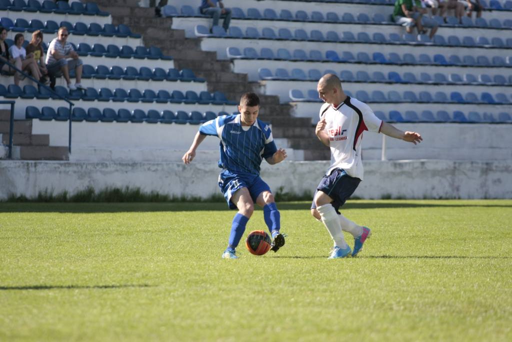 Konfeks Legnica - Odra Chobienia 3:0